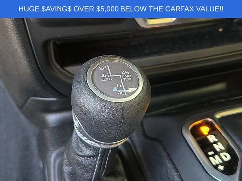 Used 2025 Jeep Wrangler Unlimited Sahara AWD/4WD image 22