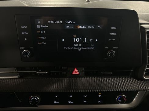 Certified 2025 Kia Sportage LX image 21