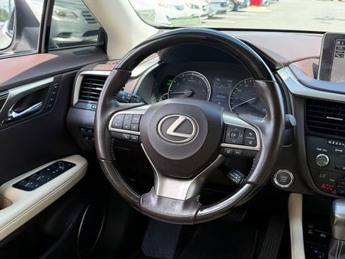 Used 2018 Lexus RX 350L Luxury w/ Accessory Package FWD image 18