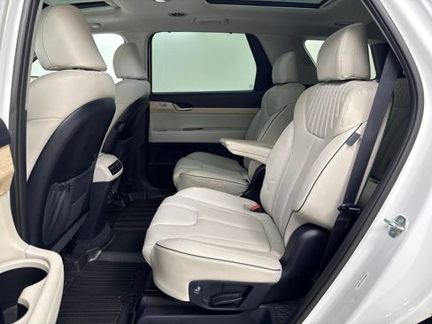 Used 2025 Hyundai Palisade Limited FWD image 24