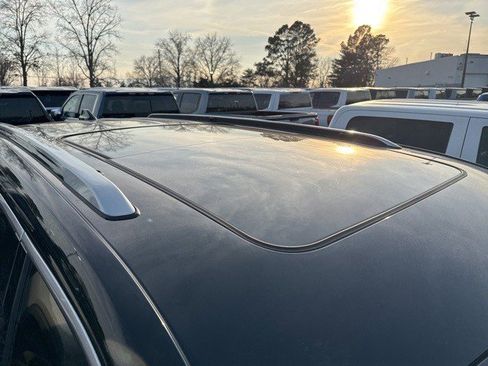 Used 2021 Jeep Grand Cherokee L Summit image 3