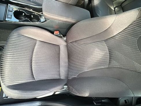 Used 2022 Toyota Prius Prime LE image 19