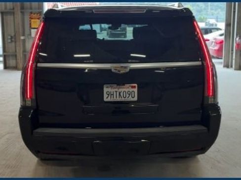 Used 2018 Cadillac Escalade ESV Platinum image 5