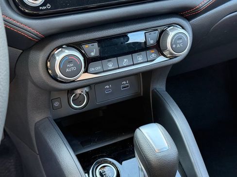 New 2025 Nissan Versa SR w/ Trunk Package FWD image 12