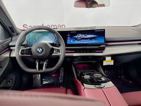 Used 2025 BMW 530i xDrive 530i xDrive w/ M Sport Package image 24