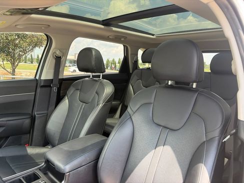 Used 2022 Kia Sorento EX w/ Panoramic Sunroof Package FWD image 52