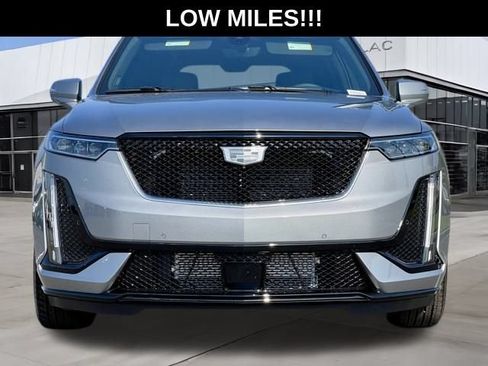 Used 2024 Cadillac XT6 Sport w/ LPO, Onyx Lite Package AWD/4WD image 3