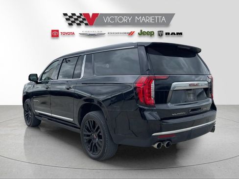 Used 2021 GMC Yukon XL Denali w/ Denali Premium Package AWD/4WD image 3