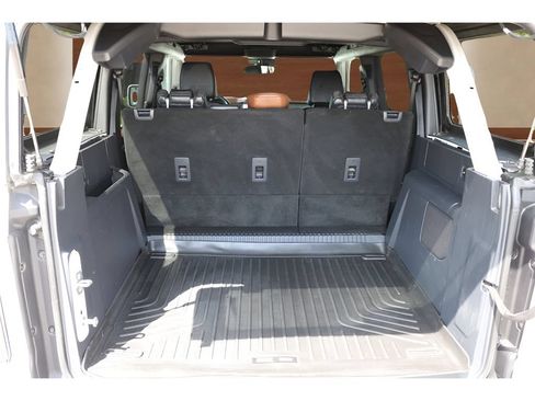 Used 2024 Ford Bronco Outer Banks AWD/4WD image 17