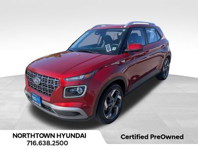 Used 2023 Hyundai Venue Limited w/ Cargo Package