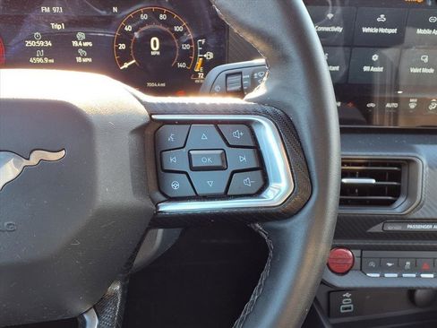 Used 2024 Ford Mustang Coupe image 19