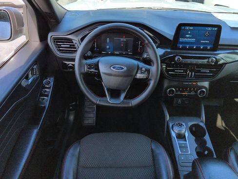 Certified 2025 Ford Escape ST-Line FWD image 15