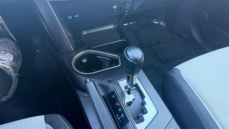 Used 2016 Toyota RAV4 XLE FWD image 37