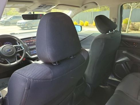 Used 2021 Subaru Outback 2.5i image 12