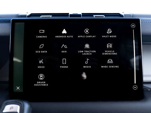 Certified 2024 Land Rover Defender 110 SE image 25