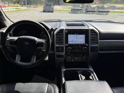 Used 2017 Ford F250 Lariat w/ Lariat Value Package AWD/4WD image 30