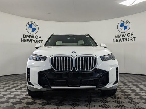 New 2026 BMW X5 xDrive40i w/ M Sport Package AWD/4WD image 4