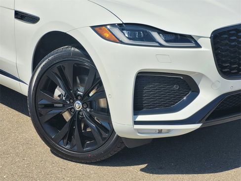 New 2026 Jaguar F-PACE R-Dynamic S image 6