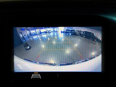 Used 2020 GMC Sierra 1500 Elevation RWD image 33