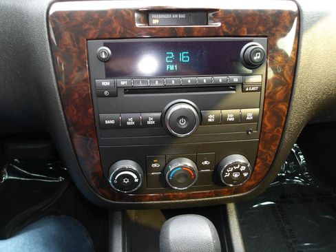 Used 2015 Chevrolet Impala Limited LS FWD image 16