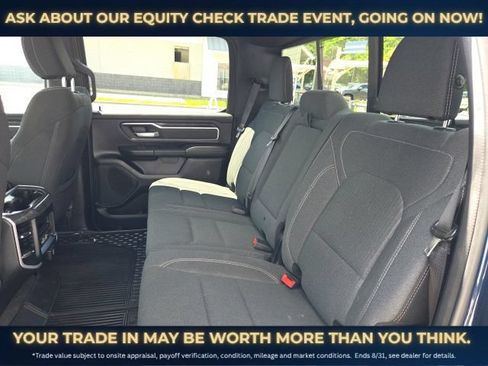 Used 2022 RAM 1500 Big Horn AWD/4WD image 9