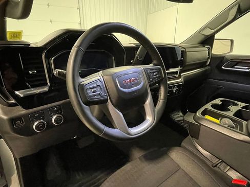Used 2024 GMC Sierra 1500 Elevation image 22