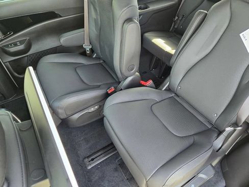 New 2026 Kia Carnival SX Prestige FWD image 15
