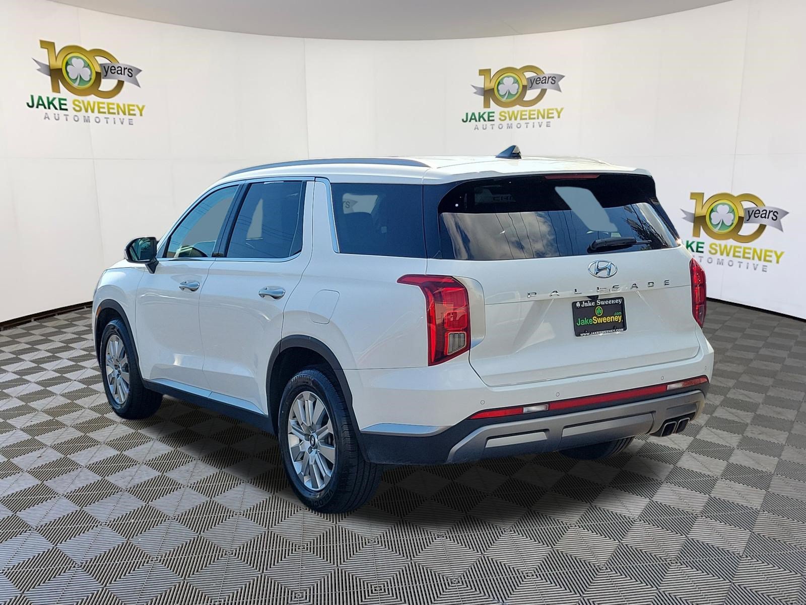 Used 2024 Hyundai Palisade SEL FWD image 4