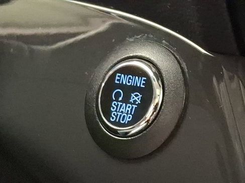 Used 2015 Ford Escape Titanium image 24