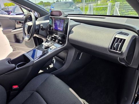 Certified 2023 Subaru Solterra AWD image 29