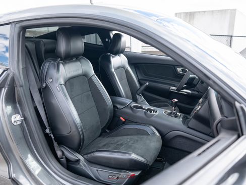 Used 2016 Ford Mustang Shelby GT350 w/ Technology Package image 16