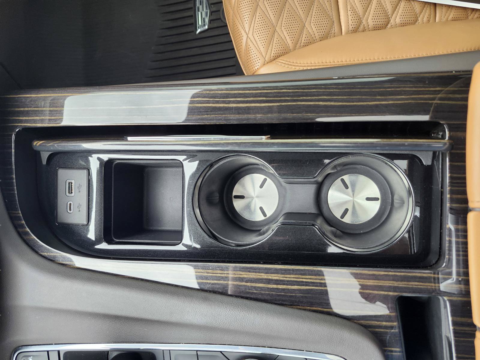 Used 2021 Cadillac Escalade Sport w/ Driver Assist Tech Package AWD/4WD image 9