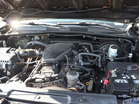 Used 2016 Toyota Tacoma SR w/ SR Convenience Package AWD/4WD image 12