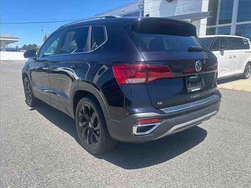 Certified 2023 Volkswagen Taos SE w/ Panoramic Sunroof Package AWD/4WD image 7