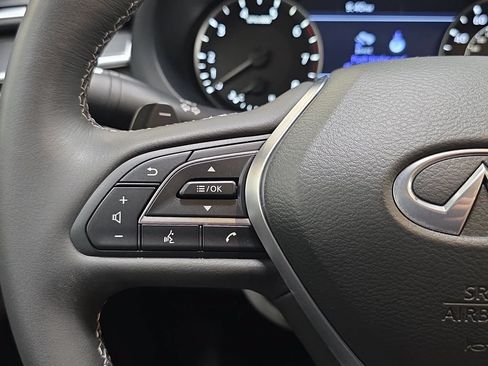 Certified 2025 INFINITI QX50 Luxe AWD/4WD image 14
