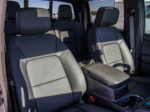 New 2026 GMC Canyon Elevation w/ Convenience Package image 11