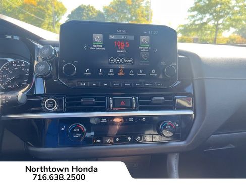 Used 2022 Nissan Pathfinder SL image 19