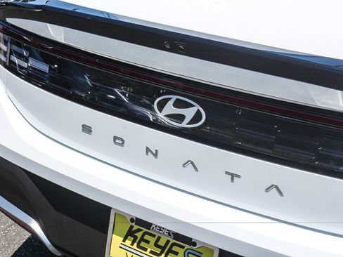 Certified 2025 Hyundai Sonata SE FWD image 9