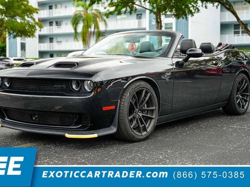 Used 2023 Dodge Challenger SRT Hellcat RWD image 1