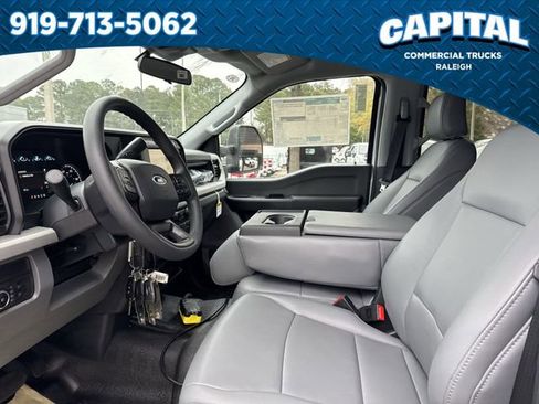 New 2025 Ford F450 XL w/ XL Chrome Package image 19