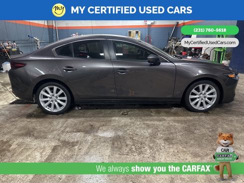 Used 2019 MAZDA MAZDA3 Preferred image 4