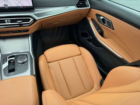 Used 2023 BMW 330i xDrive Sedan w/ M Sport Package image 27