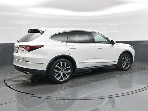 Used 2022 Acura MDX FWD w/ Technology Package image 4