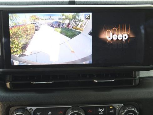 Used 2024 Jeep Wrangler Willys image 17