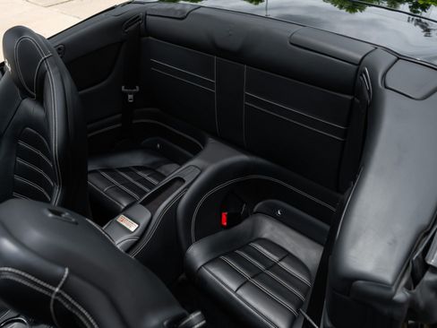 Used 2018 Ferrari California T RWD image 36