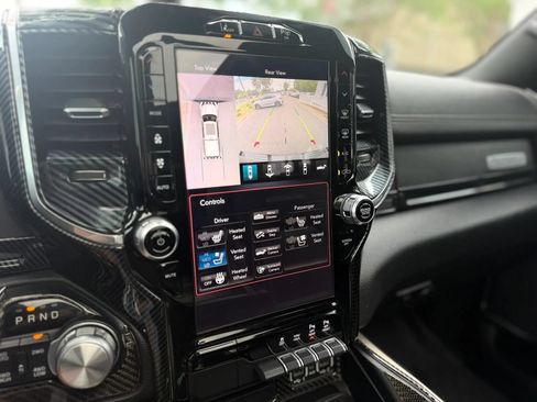 Used 2019 RAM 1500 Laramie AWD/4WD image 16