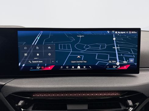 Used 2025 BMW 330i xDrive 330XI AWD w/ M Sport Package image 15