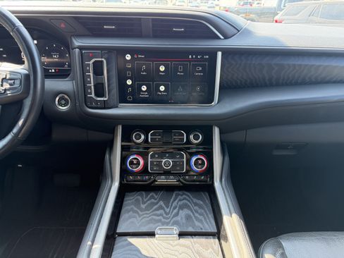 Used 2022 GMC Yukon Denali AWD/4WD image 21
