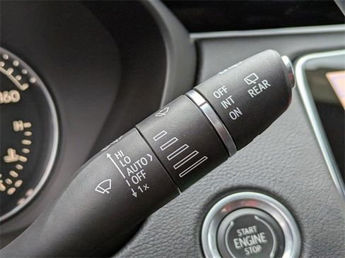 Used 2019 Cadillac XT4 Premium Luxury w/ Enhanced Visibility Package image 30