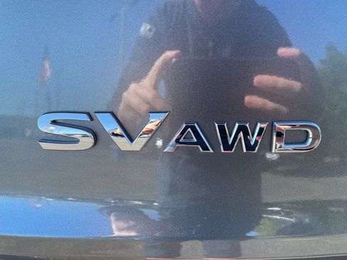 Used 2023 Nissan Rogue SV AWD/4WD image 7